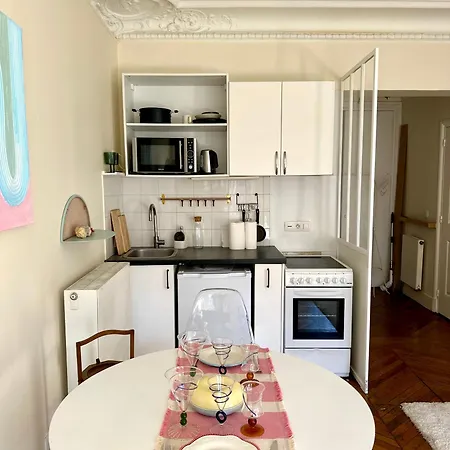 Appartement Cozy Parisian Oasis *